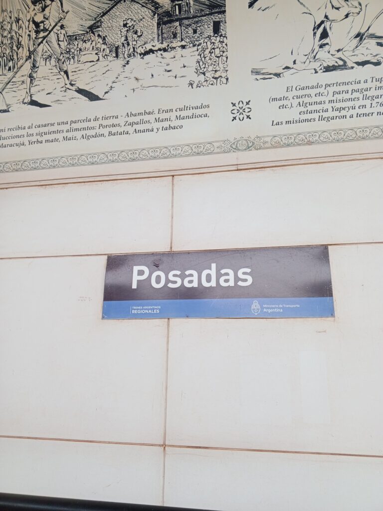 Zug zwischen Posadas und Encarnacion